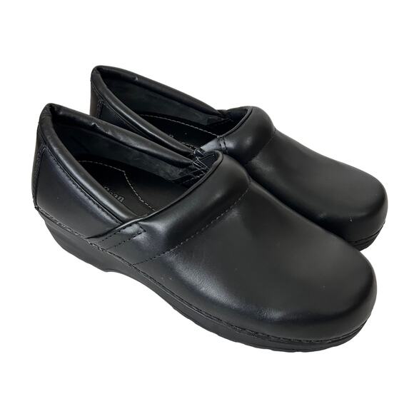 LL Bean Black Leather Slip On Clogs Sz 7.5 - Picture 9 of 9